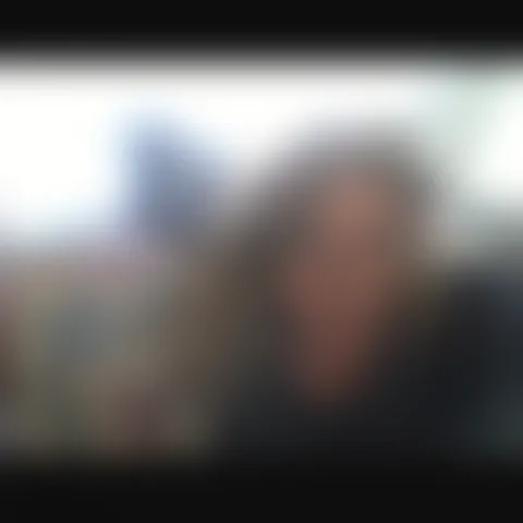 A**********u