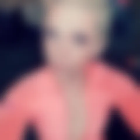 S********a